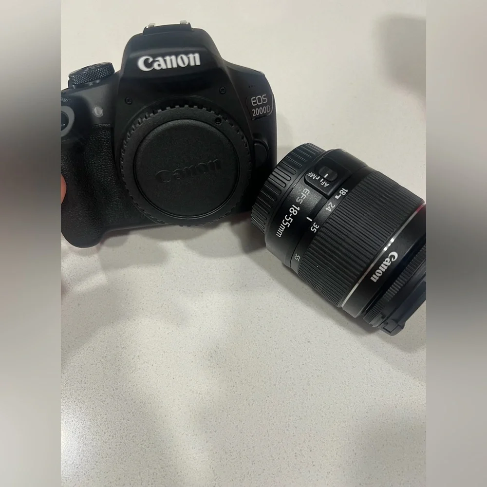 Canon EOS 2000D Black Camera with EF-S 18-55mm Lens - Picture 7 of 13